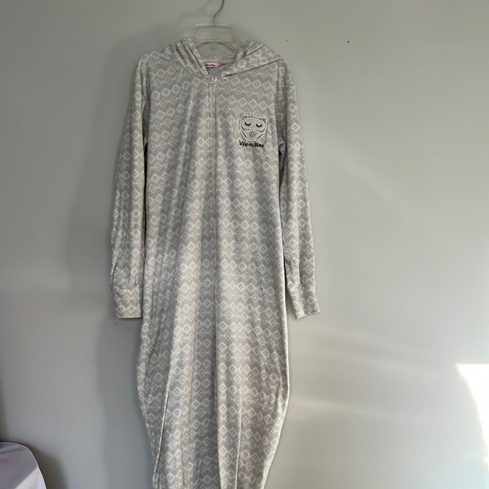 La Vie En Rose Onesie With Feet